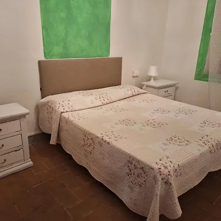 Le Del Conventino Di Marciano סיינה